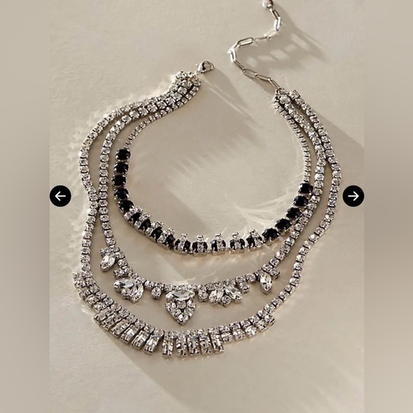 🦋Free People Layered Necklace - Picture 2 of 9